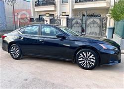 نيسان ألتيما